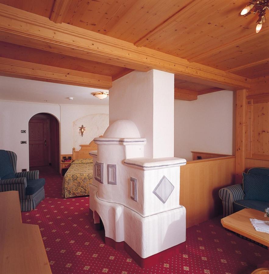 Alpen Hotel Corona 비고디파사 외부 사진