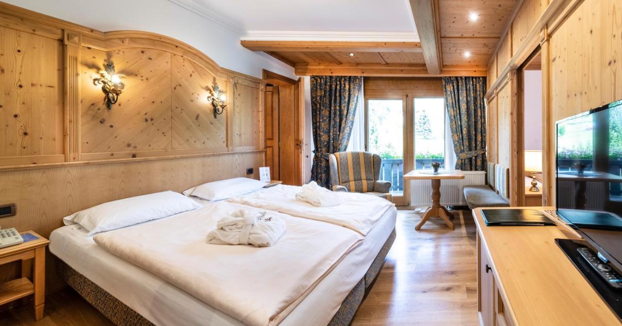 Alpen Hotel Corona 비고디파사 외부 사진