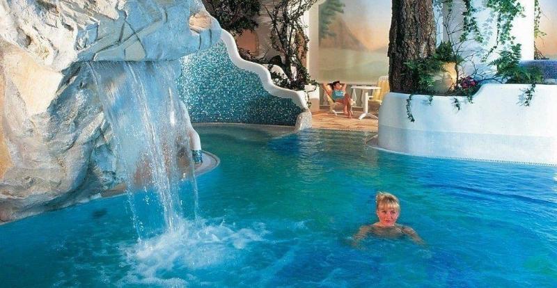 Alpen Hotel Corona 비고디파사 외부 사진
