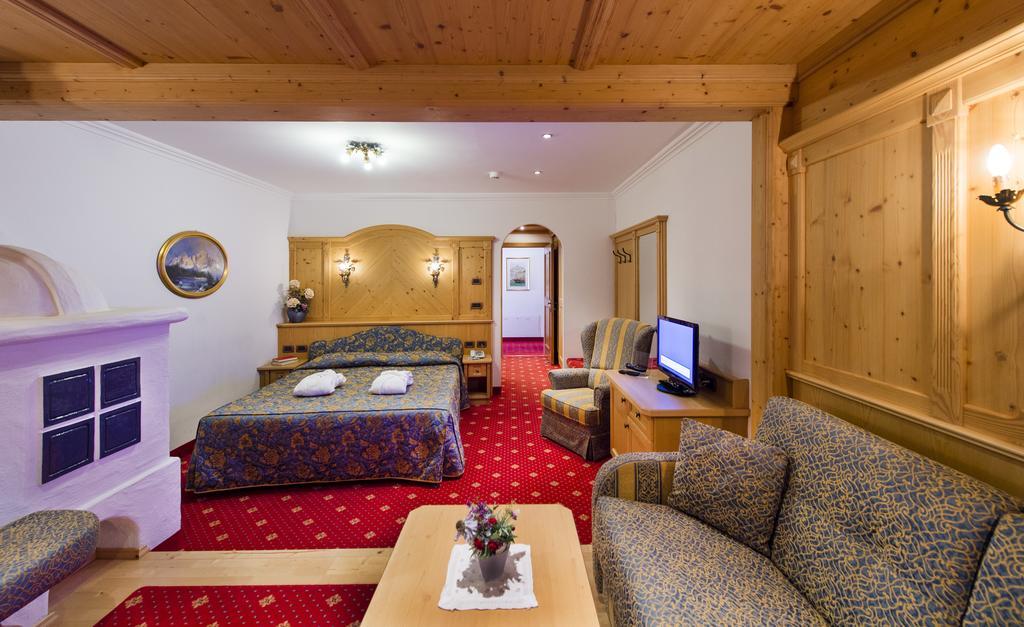 Alpen Hotel Corona 비고디파사 외부 사진